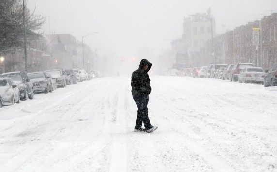 This New Yorker Went Viral For His Unbothered Attitude While Speaking On The City’s Heavy Snow