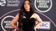 Cardi B Blasts An Unidentified Person In The “industry,” Calls Them “weird”