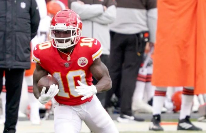 Chiefs: Alex Smith Reacts To Tyreek Hill Trade