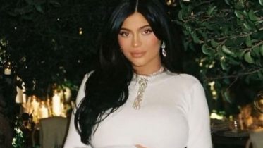 Why Kylie Jenner Is "not Ready" To Share Baby Boy's New Name Yet