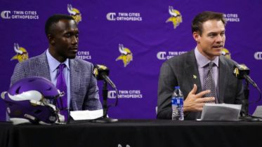 Pros And Cons Of Vikings Opting For A Rebuild Right Now