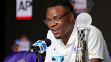 Will Oscar Tshiebwe Return To Kentucky Basketball Next Season?