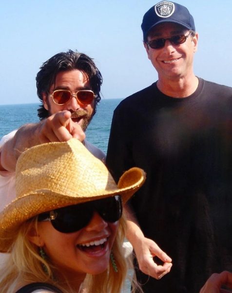 With Bob Saget and Ashley Olsen, John Stamos shares a never-before-seen photo